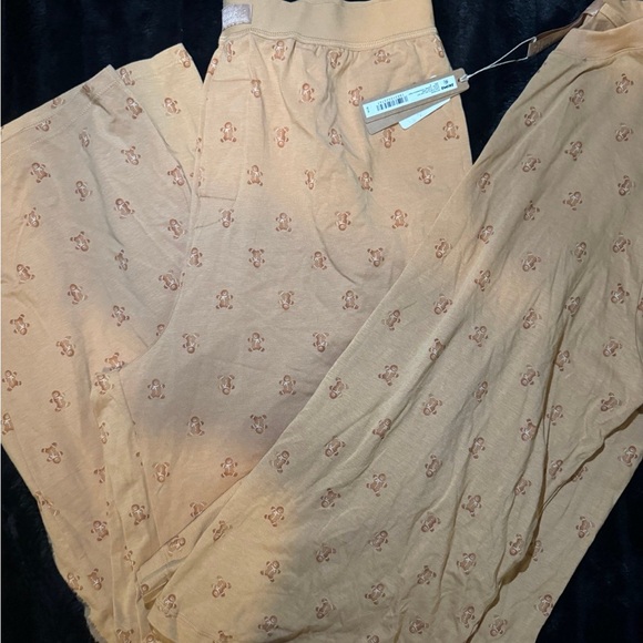 NWT Skims (M) FULL SET Boyfriend Shirt + Lounge Pant Gingerbread Print - Picture 3 of 4